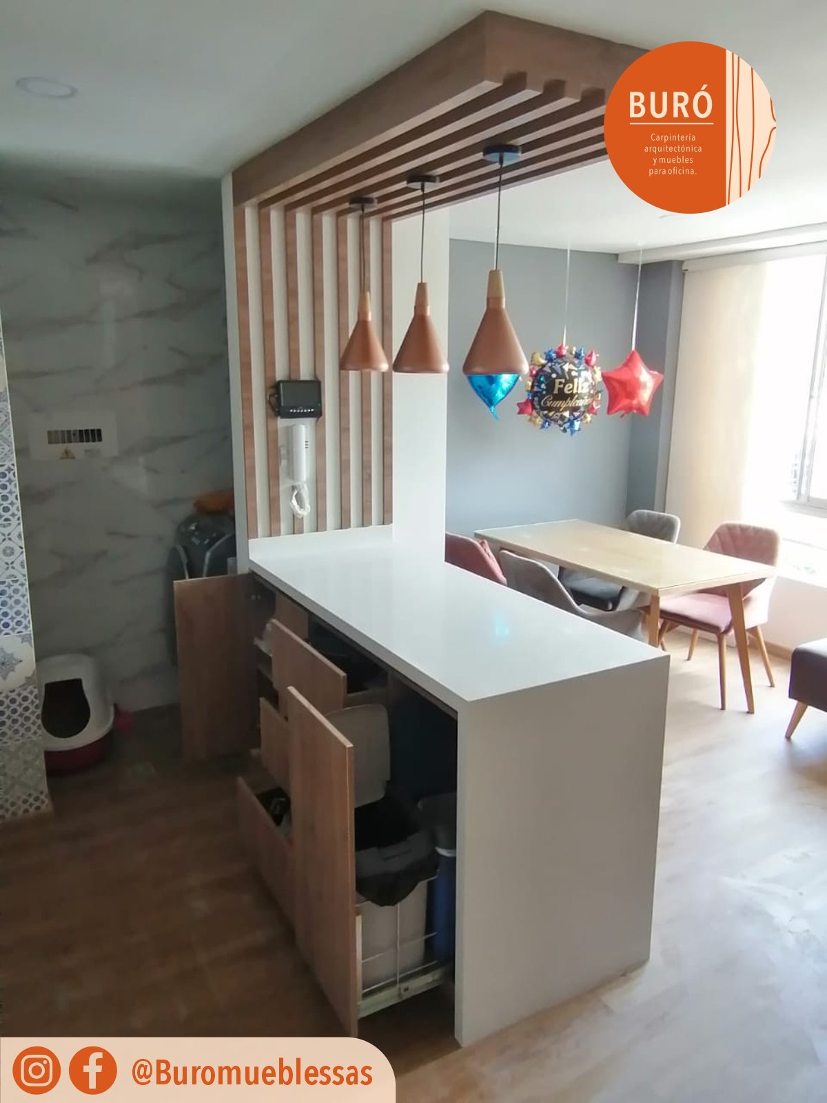 Cocina Lienal con barra frontal 0.11.jpg